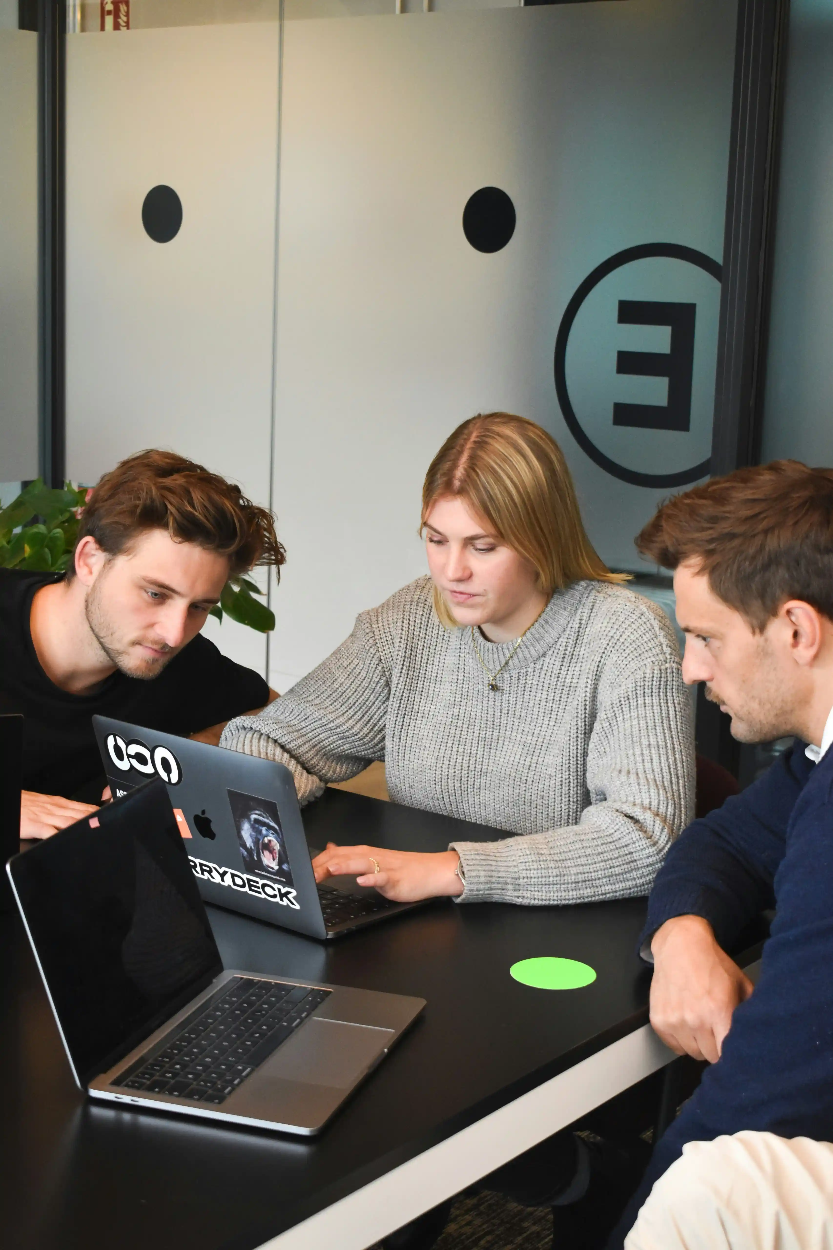 Quanta Digital Studio workspace